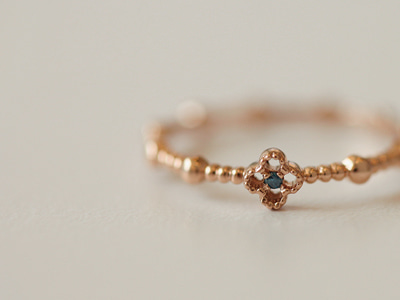 Blue Diamond Clover Rosary Ring 18K 블루 다이아몬드 클로버 묵주 반지