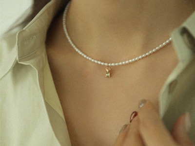 Peridot Teddy Bear, Pearl Necklace 18K 페리도트 테디베어, 진주 목걸이