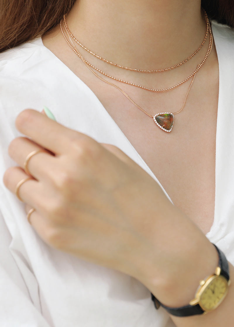 Melee Diamond, Opal Necklace 18K 멜리 다이아몬드, 오팔 목걸이