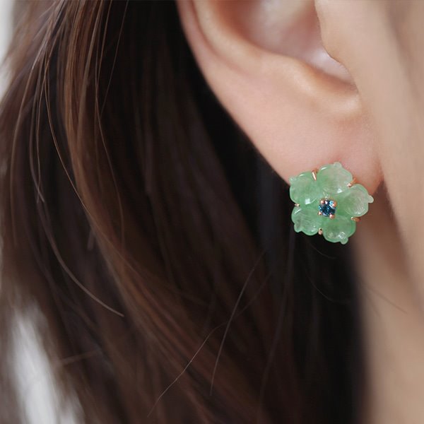 ㆍDesigned by Daeunㆍ Blue Diamond, Jade Pureum Earrings 18K 블루 다이아몬드, 비취 푸름 귀걸이