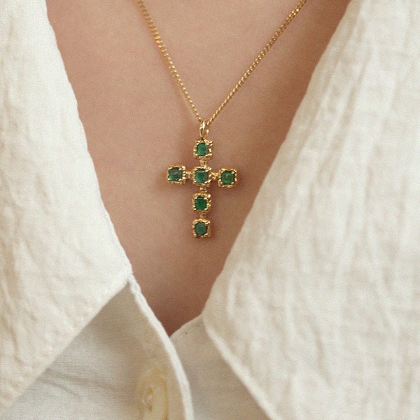 6P Emerald Cross Necklace 18K 6P 에메랄드 십자가 목걸이