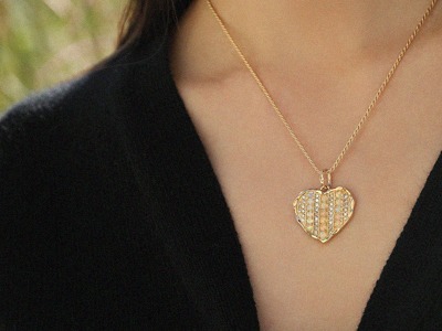 Cognac Diamond, Opal Stripe Heart Pendant 18K 꼬냑 다이아몬드, 오팔 스트라이프 하트 펜던트