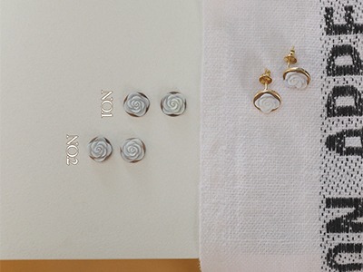 ㆍDesigned by Namheeㆍ Sweet Camellia Sardonyx Shell Cameo Earrings 18K 스윗 동백 사도닉스 셸 카메오(원형) 귀걸이